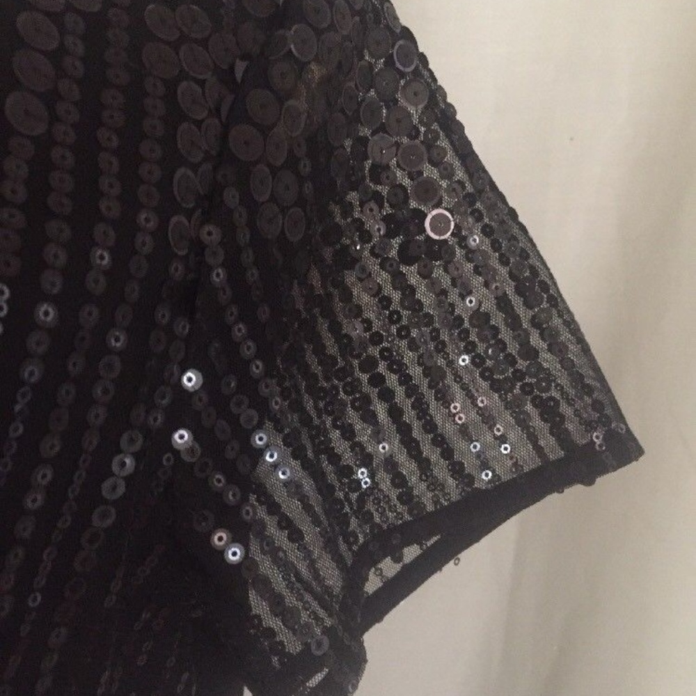πPrice DropπSequin Scoop Neck Shift Dress - Picture 5 of 8